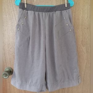 Lightweight natural shorts